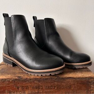 Kensie Sleek Black Ankle Boots